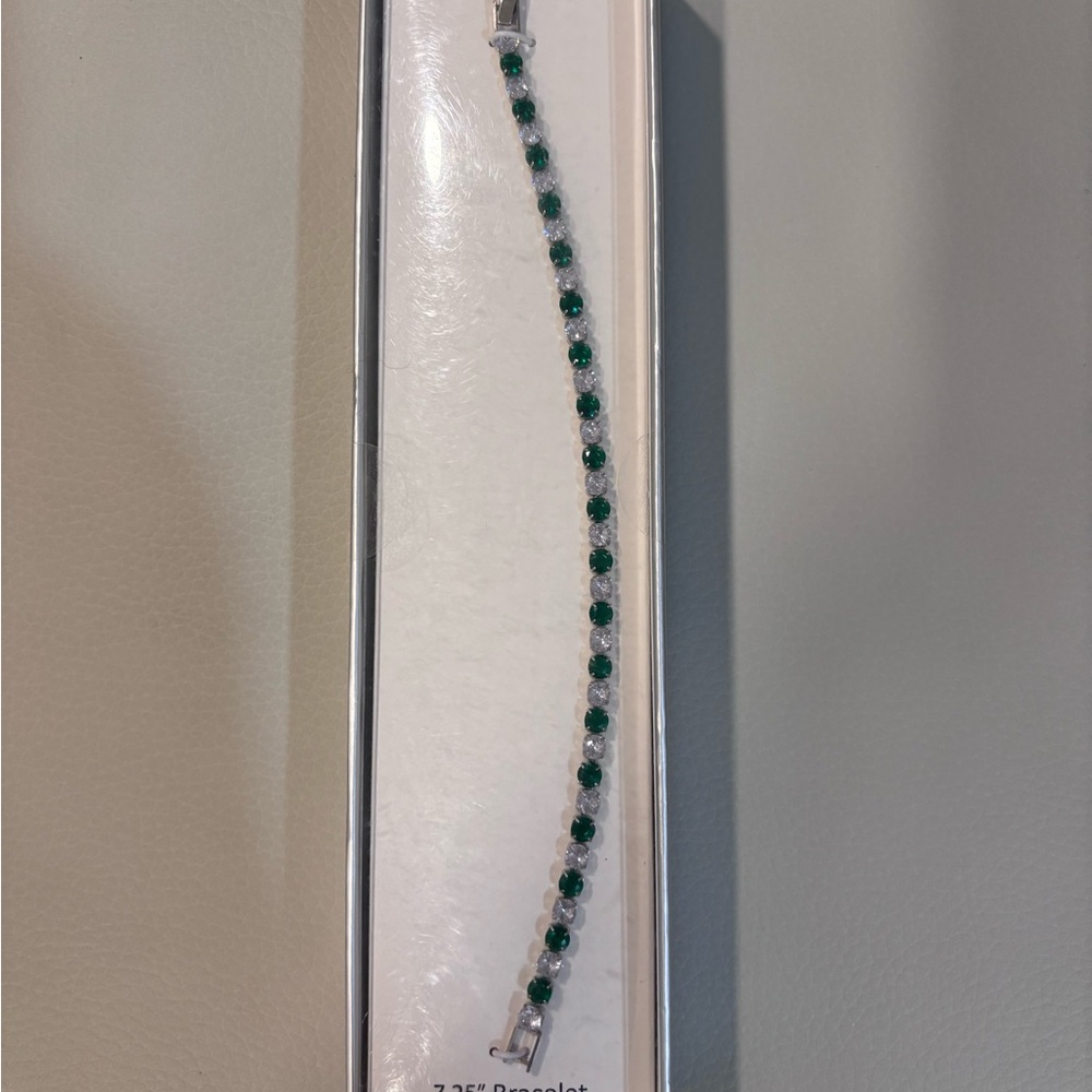 Piatella Emerald Green & Clear Crystal Tennis Bracelet 7.25” NIB